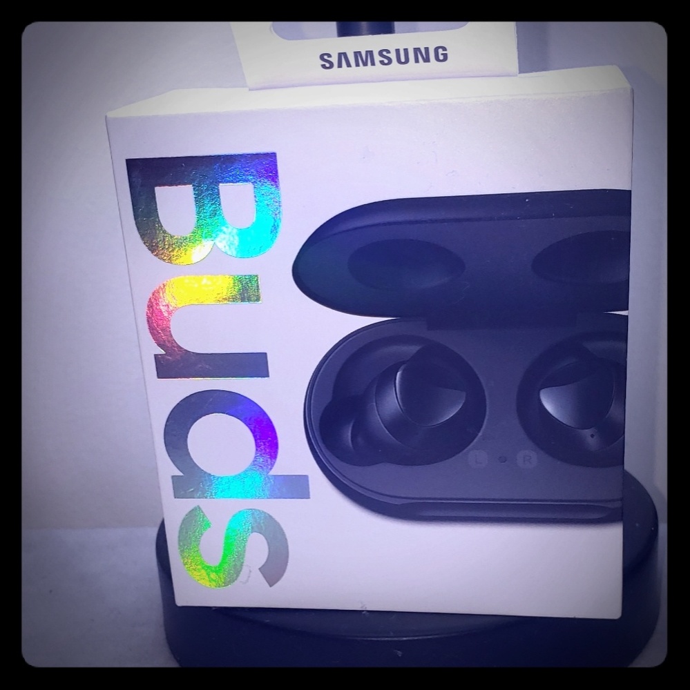 Samsung Bluetooth earbuds